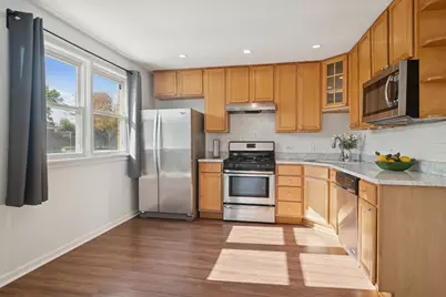 9930 Montrose Avenue, Schiller Park, IL 60176 - Photo 6