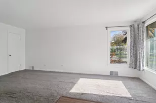 9930 Montrose Ave, Schiller Park, IL 60176 - Photo 4