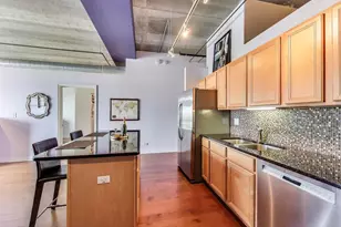 833 W 15th Pl, Chicago, IL 60608 - Photo 12