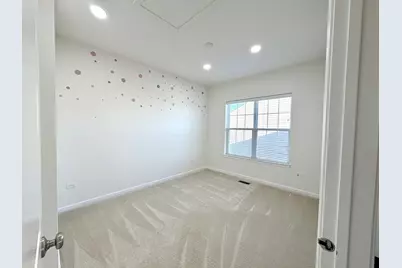 3660 Thornhill Drive, Elgin, IL 60124 - Photo 14