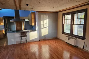 514 Mineral Springs Dr, McHenry, IL 60051 - Photo 2