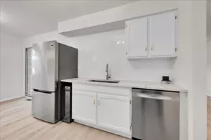 1785 Grosvenor Cir, Wheaton, IL 60189 - Photo 12