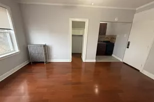 6930 N Greenview Ave, Chicago, IL 60626 - Photo 6