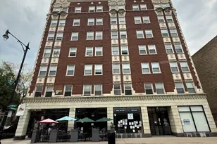 6930 N Greenview Ave, Chicago, IL 60626 - Photo 1