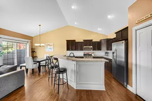 3002 Winter Garden Dr, Valparaiso, IN 46385 - Photo 4