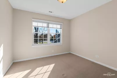 607 Kingsbridge Drive, Carol Stream, IL 60188 - Photo 10