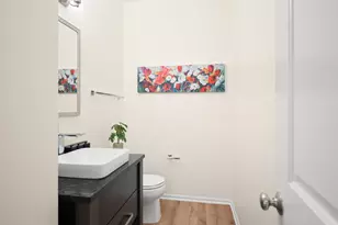 563 Grosvenor Ln, Aurora, IL 60504 - Photo 12