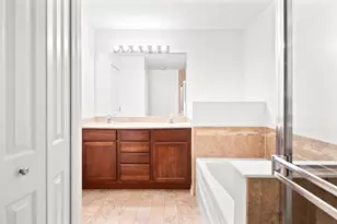 563 Grosvenor Ln, Aurora, IL 60504 - Photo 14