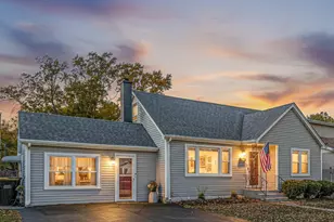 10630 Oak Park Ave, Chicago Ridge, IL 60415 - Photo 2