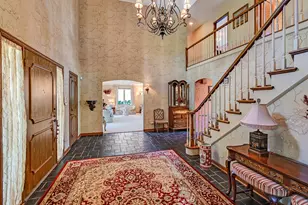 107 Stirrup Ln, Burr Ridge, IL 60527 - Photo 4