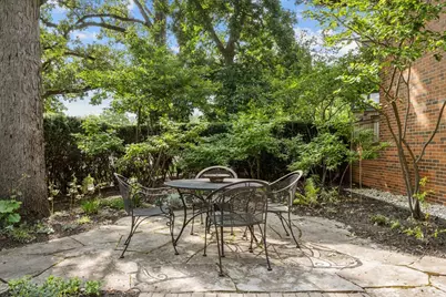62 E Center Avenue #62, Lake Bluff, IL 60044 - Photo 2