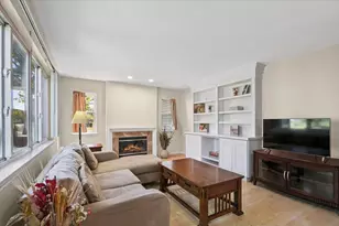 36077 N Bridlewood Ave, Gurnee, IL 60031 - Photo 8