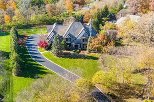 4N922 Dover Hill Rd, Saint Charles, IL 60175 - Photo 2