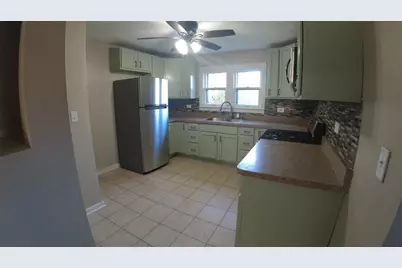 101 Siloam Avenue, Fox Lake, IL 60020 - Photo 6