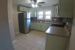 101 Siloam Ave, Fox Lake, IL 60020 - Photo 6