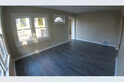 101 Siloam Avenue, Fox Lake, IL 60020 - Photo 2