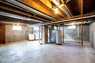 290 E 1st Ave, Clifton, IL 60927 - Photo 18