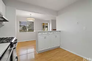 602 Eastview Ct, Schaumburg, IL 60194 - Photo 8