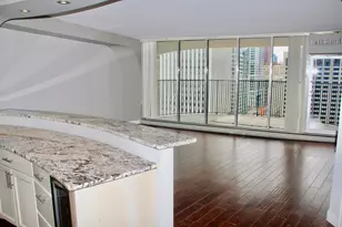 [Address not provided], Chicago, IL 60654 - Photo 8