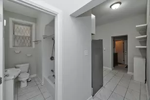 618 E 50th Pl, Chicago, IL 60615 - Photo 12
