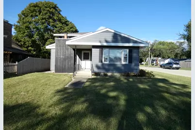 2300 Greengold Street, Crest Hill, IL 60403 - Photo 2