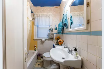 8129 S Cornell Avenue, Chicago, IL 60617 - Photo 14