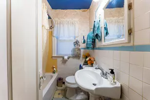 8129 S Cornell Ave, Chicago, IL 60617 - Photo 14