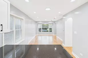 10036 S St Lawrence Ave, Chicago, IL 60628 - Photo 6