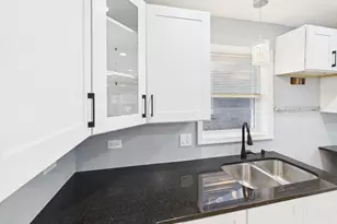 10036 S St Lawrence Ave, Chicago, IL 60628 - Photo 8