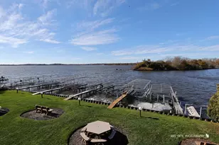 52 N Pistakee Lake Rd, Fox Lake, IL 60020 - Photo 8