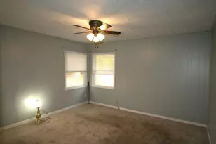 204 E 4th St, Mackinaw, IL 61755 - Photo 2