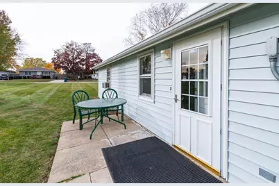 2031 Gilboa Avenue, Zion, IL 60099 - Photo 12