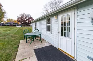 2031 Gilboa Ave, Zion, IL 60099 - Photo 12