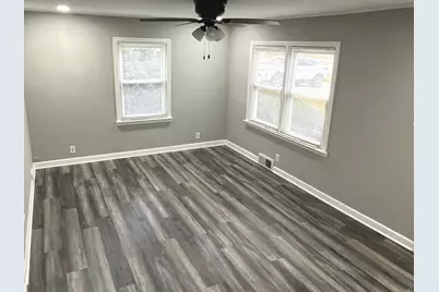 805 S Norbury Avenue, Lombard, IL 60148 - Photo 2