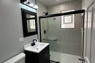 8232 Keating Ave, Skokie, IL 60076 - Photo 16