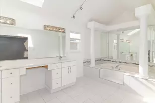 38 E Grandview Dr, South Holland, IL 60473 - Photo 20