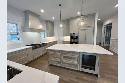 [Address not provided], Elmhurst, IL 60126 - Photo 4