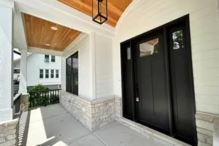 444 E Schiller St, Elmhurst, IL 60126 - Photo 2