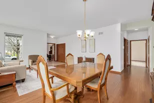 1842 Highbury Ln, Aurora, IL 60502 - Photo 12