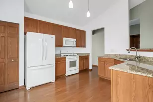 1842 Highbury Ln, Aurora, IL 60502 - Photo 8