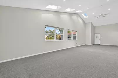 7818 W Argyle Street, Norridge, IL 60706 - Photo 10