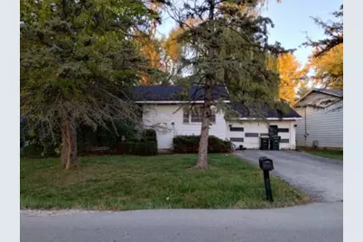 327 Lakewood Drive, Antioch, IL 60002 - Photo 2