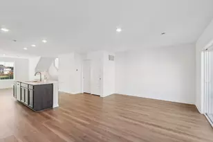 895 Briar Gln Ct, Hampshire, IL 60140 - Photo 8