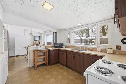 529 W Creekwood Drive, Palatine, IL 60074 - Photo 8