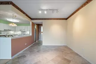 7071 W Touhy Ave, Niles, IL 60714 - Photo 8