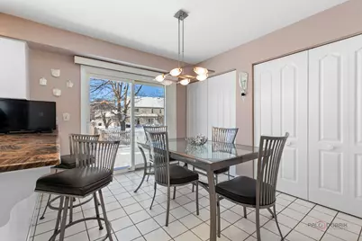 2888 Whispering Oaks Court, Buffalo Grove, IL 60089 - Photo 6