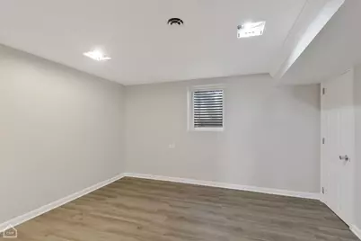 15666 Woodlawn East Avenue, South Holland, IL 60473 - Photo 16