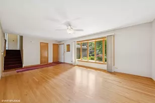 7769 Danbury Dr, Darien, IL 60561 - Photo 4