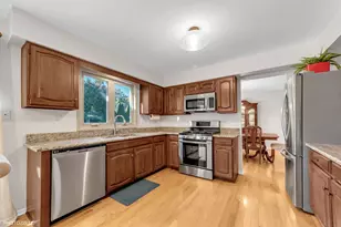 7832 Adams St, Darien, IL 60561 - Photo 20