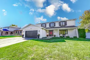 7832 Adams St, Darien, IL 60561 - Photo 2